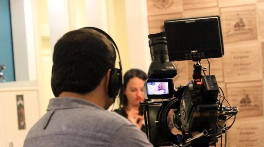 &lsquo;kamera &Ouml;n&uuml; Oyunculuk At&ouml;lyesi&rsquo;ne İlgi Yoğun