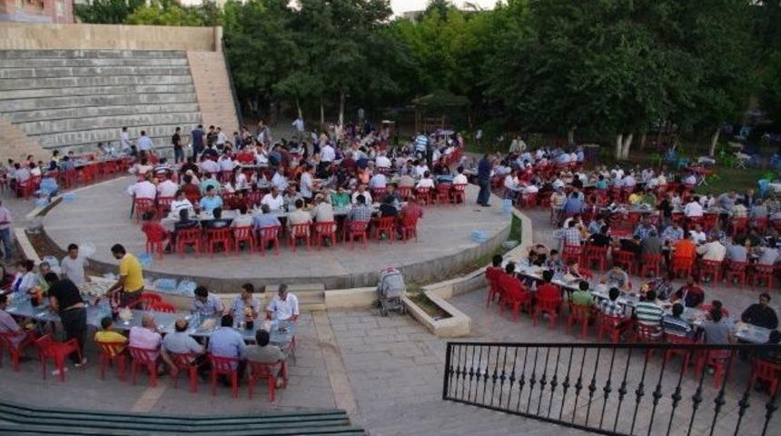 Viranşehir Belediyesinden Personele İftar Yemeği