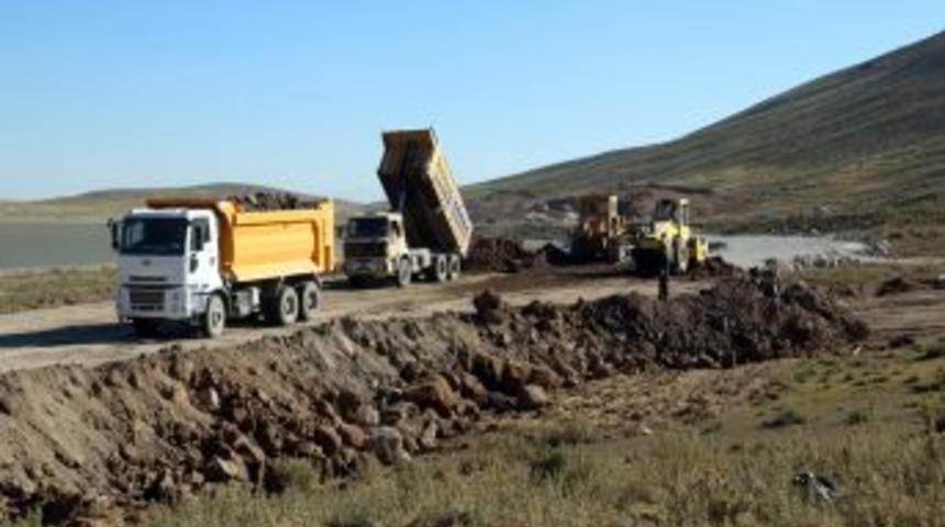 Erciyes Kayak Merkezi&rsquo;nde Yol Ve Park &Ccedil;alışması Yapılıyor