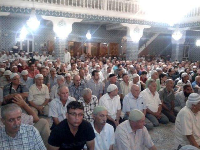 Enderun Usulü Teravih Namazına Yoğun İlgi