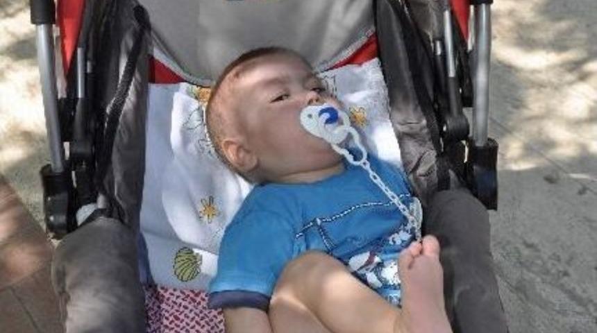 (&ouml;zel Haber) Minik Emre'nin Yaşam Savaşı