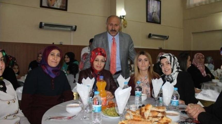 Ak Parti İl Teşkilatı İftarda Buluştu