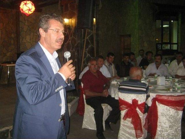 Hüseyin Akay Çiftçilerle İftarda Bir Araya Geldi