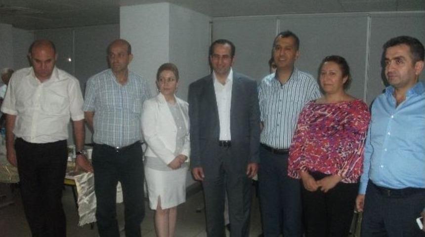 Girişimci İş Kadınları Derneği&rsquo;nden Kurtoğlu&rsquo;na Plaket