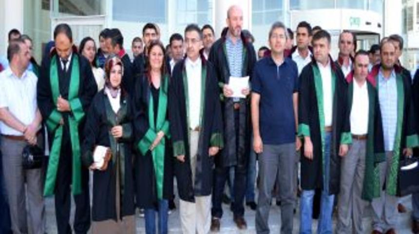 Avukatlardan, Peygamber Efendimiz'e  Hakarete Su&ccedil; Duyurusu