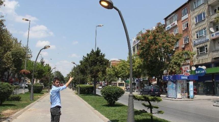 Saatlerce Boşa Yandı