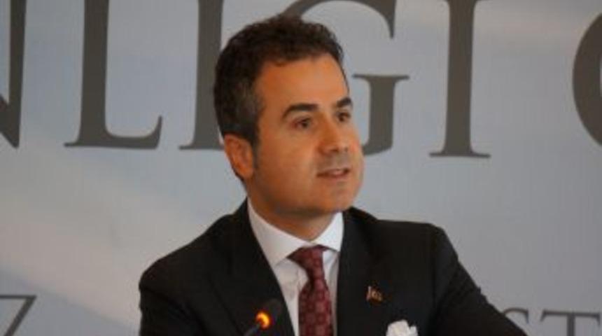 Yıldırım Demir&ouml;ren: T&uuml;rk Futbolu, Futbolla Değil Olaylarla Anılıyor