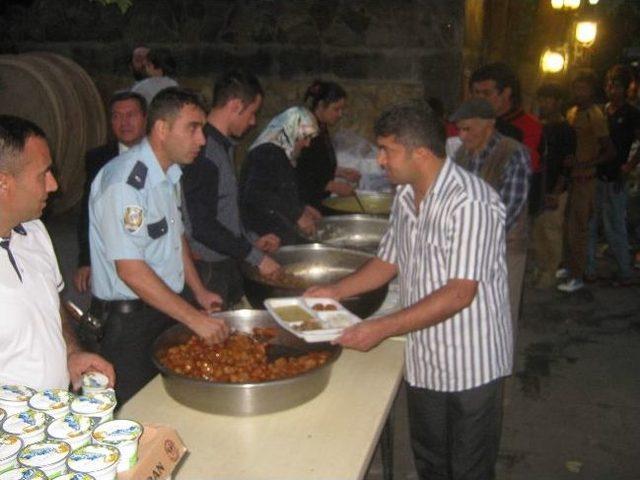 Bünyan İlçe Emniyetinden İftar Yemeği