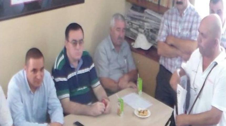 Basın Mensupları Toplantıyı Terk Etti