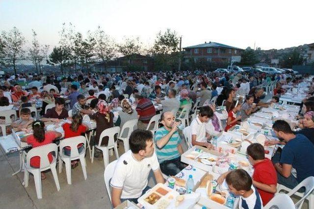 Ramazan Sofrası Yavuz Selim Mahallesinde Kuruldu