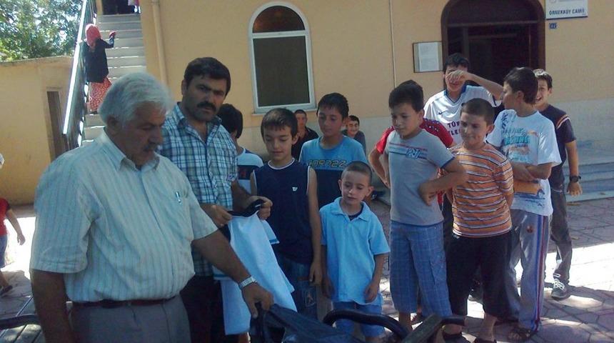 Kur'an Kursu &Ouml;ğrencilerine Bayramlık