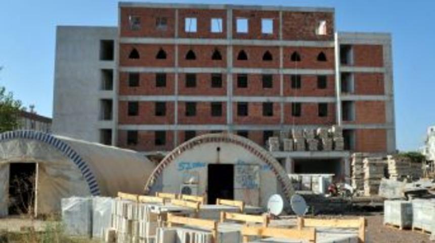 Kepez İHL&rsquo;ye Celaleddin &Ouml;kten Ismi Verildi