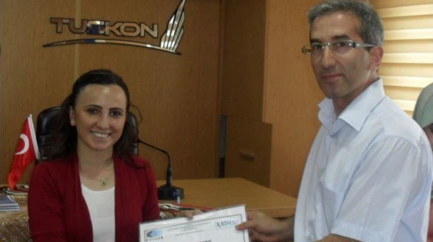 RİSİAD Kursiyerleri Sertifikalarını Aldı