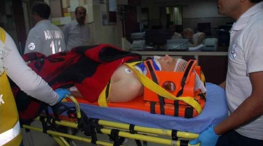 Motosiklet Devrildi: 2 Ağır Yaralı