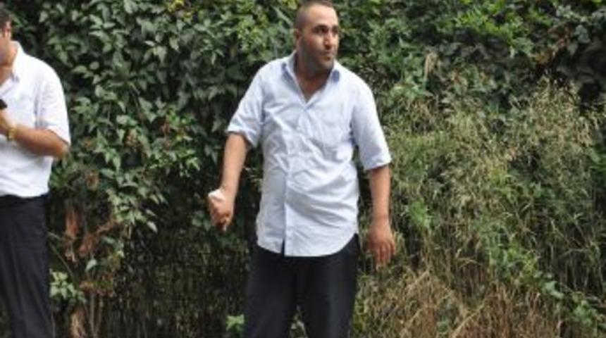 Kaygan Zeminde Halk Otob&uuml;s&uuml; Şarampole Yuvarlandı