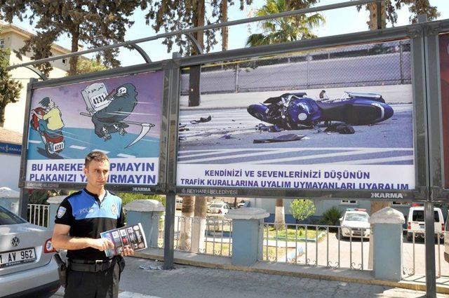 Motosiklet Sürücülerine Afişli Uyarı