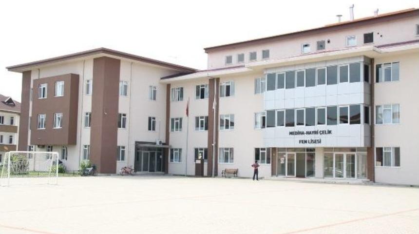 İneg&ouml;l Fen Lisesinin Lys Başarısı Y&uuml;zde 79