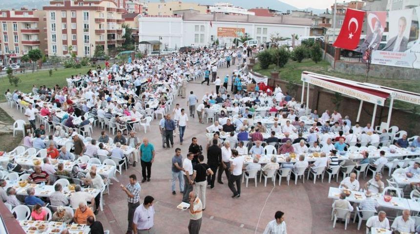 İlkadım Belediyesi'nden Hemşehri Dernekleri Ve Sivil Toplum Kuruluşlarına Iftar