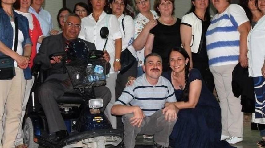 Engelliler Derneği &Uuml;yeleri İftar Yemeğinde Bir Araya Geldi