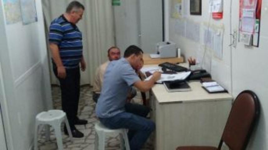 Caminin Bilgisayarını &Ccedil;aldılar