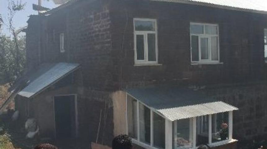 Ahlat&rsquo;ta Korkutan Yangın