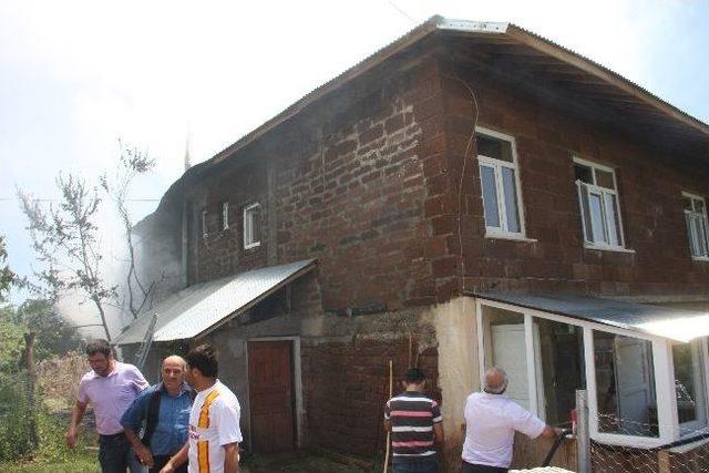 Ahlat&rsquo;ta Korkutan Yangın 3