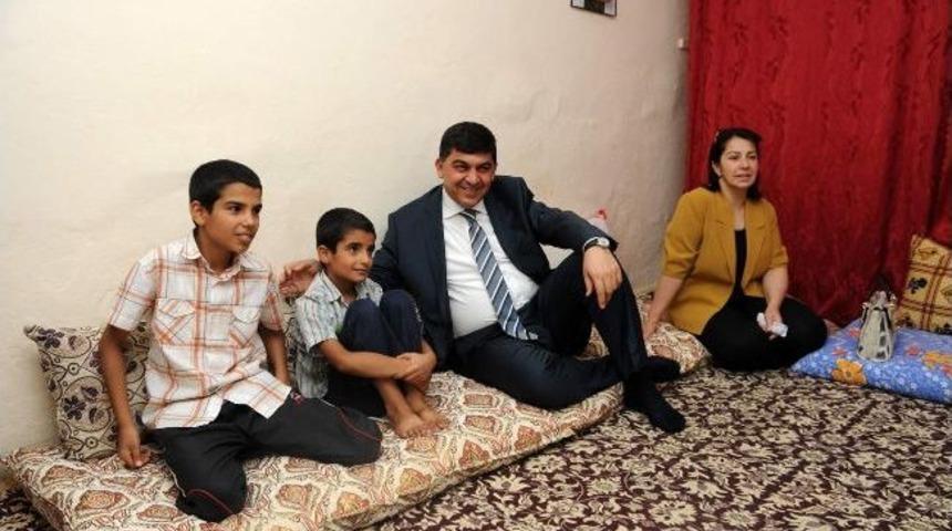 Milletvekili Derya Bakbak Ve Başkan Fadıloğlu Aile Ziyaretlerinde