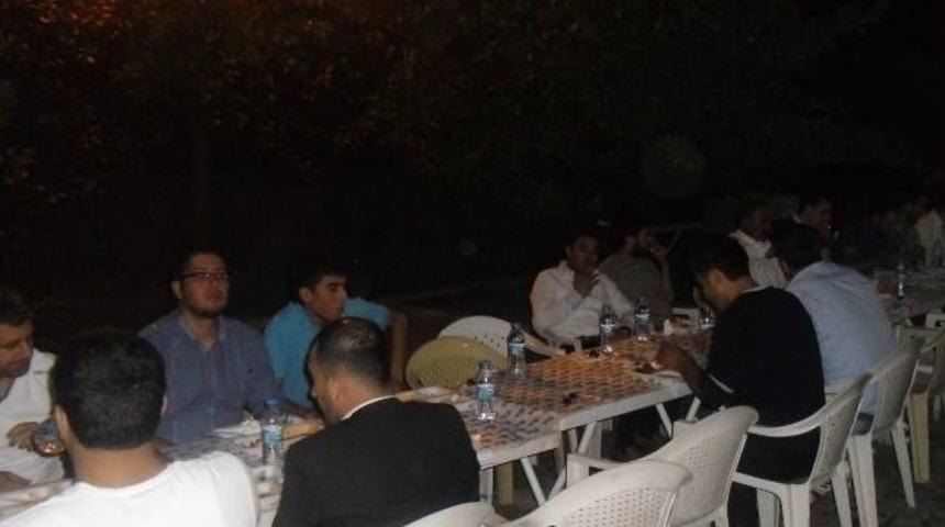 Bitlis &Uuml;lk&uuml; Ocaklarından İftar Yemeği