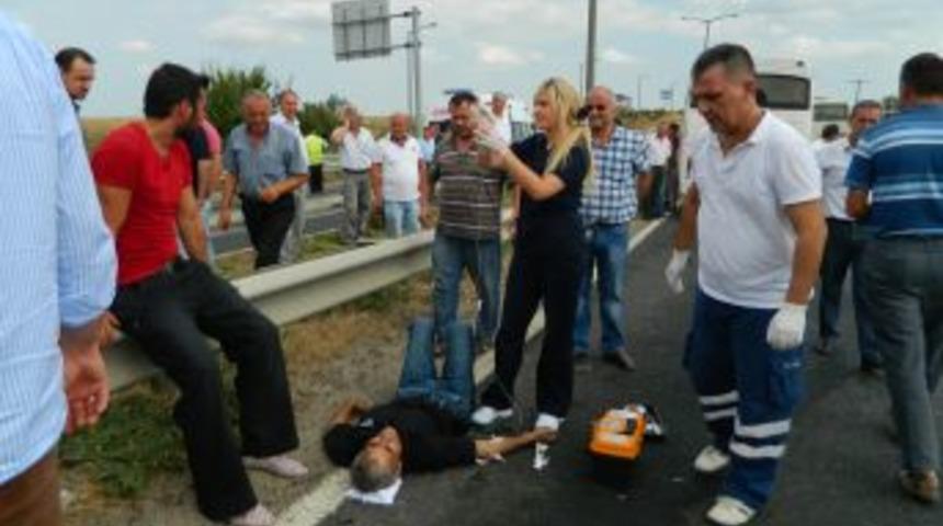 L&uuml;leburgaz'da Trafik Kazası: 45 Yaralı