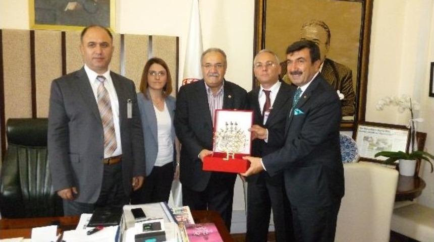 &Ccedil;orum Ticaret Borsası&rsquo;ndan Uslu&rsquo;ya Ziyaret