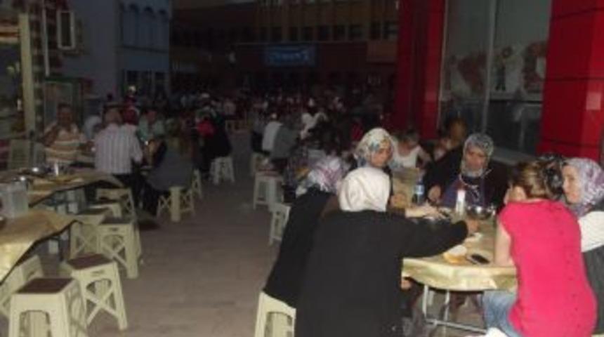 Yalva&ccedil; Esnafından 'birlik' Iftarı