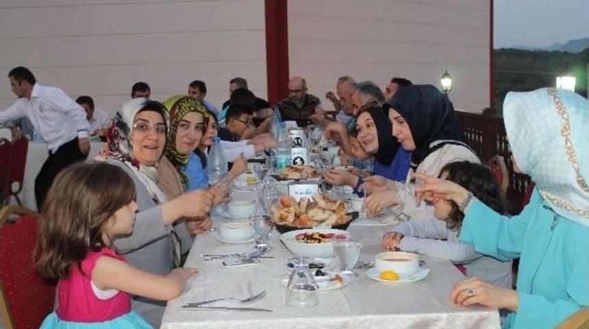 Gazete &Ccedil;alışanları İftarda Buluştu