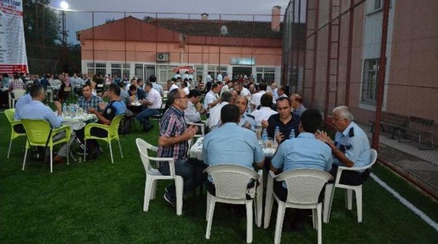 Kabad&uuml;z Kaymakamlığı İftar Yemeği Verdi