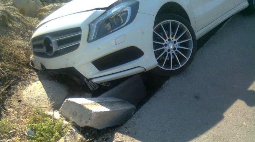 L&uuml;ks Otomobil &Ccedil;ukura D&uuml;şt&uuml;