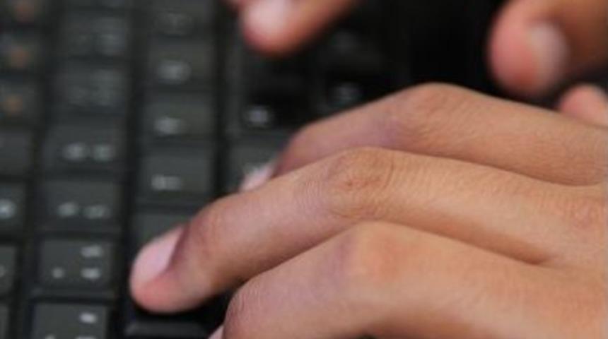 Eskiden Okurduk, Şimdi İzliyoruz