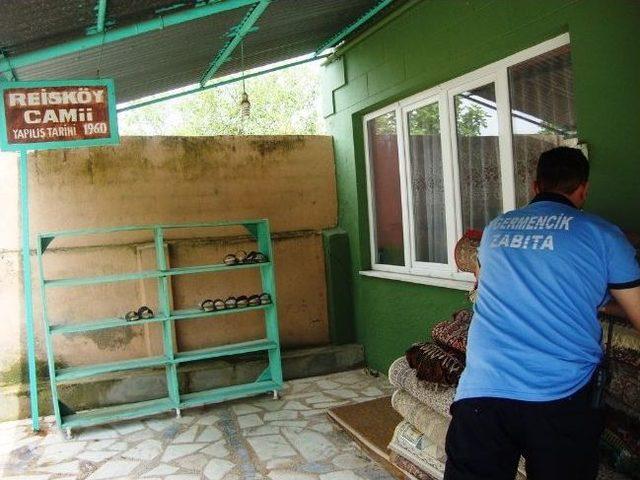 Germencik&rsquo;te Camiler Bayrama Hazır 1