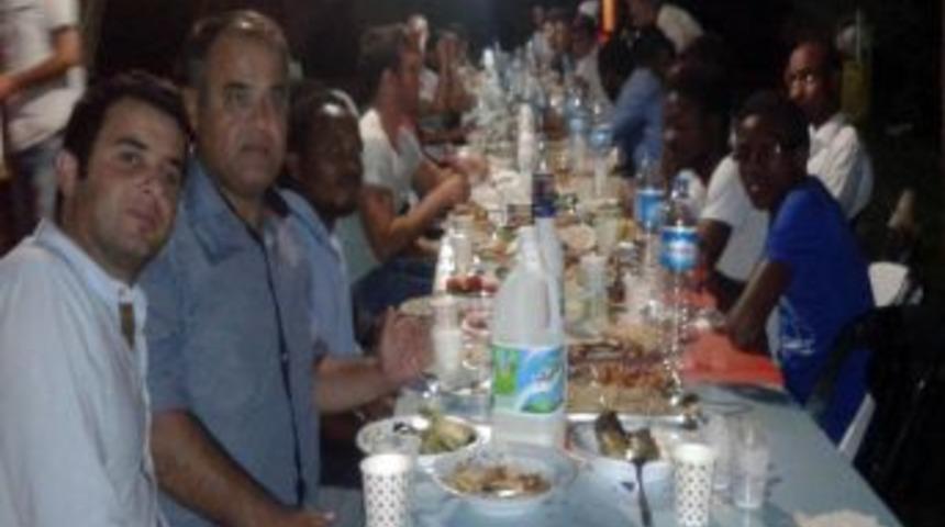 GA&Uuml;N'de Yabancı &Ouml;ğrencilere Iftar
