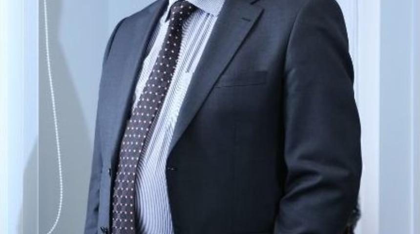 Rekt&ouml;r Erciyeş'in Kitap Gururu