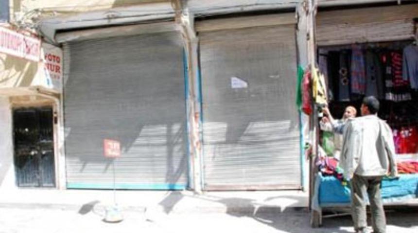 K&uuml;&ccedil;&uuml;k &ccedil;ocuktan arkadaşına korkun&ccedil; işkence!