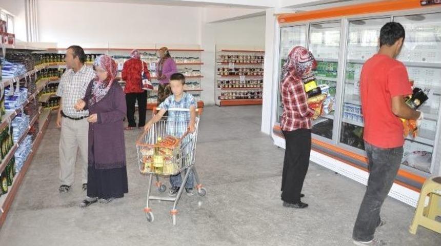 Karaman Belediyesi Veren El İle Alan Eli Buluşturuyor