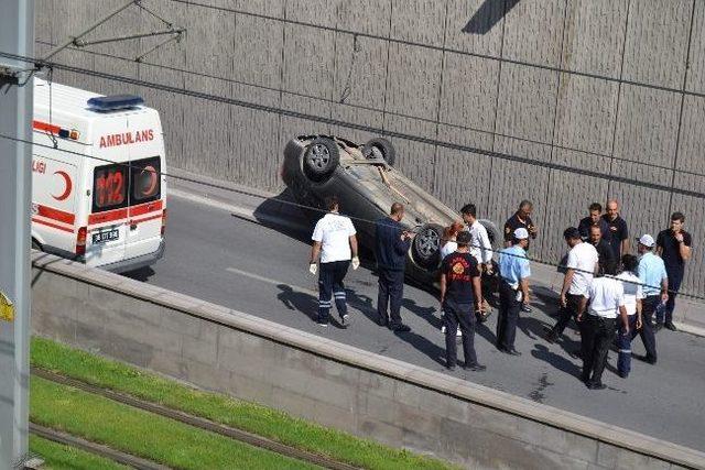 Otomobil Takla Attı: 2 Yaralı 2