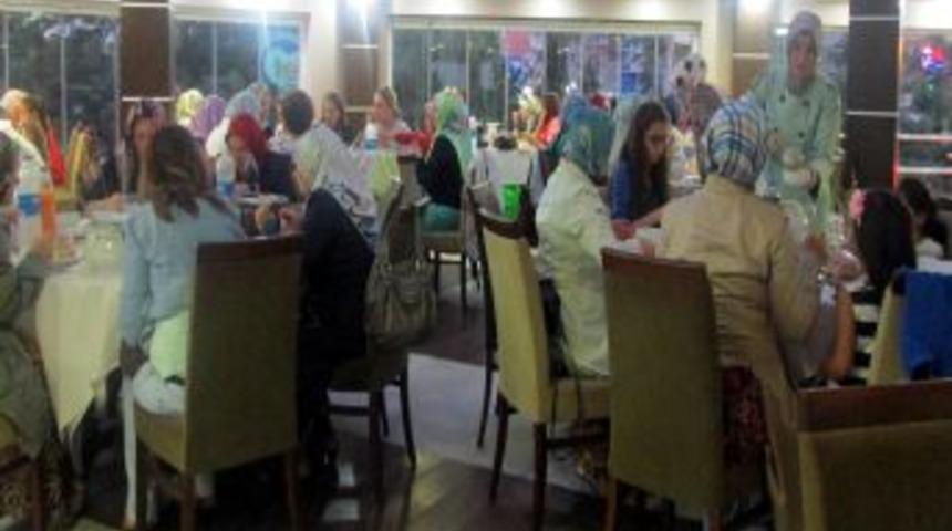 Dr. Sarpkaya: Mali'de Insanlık Dramı Yaşanıyor