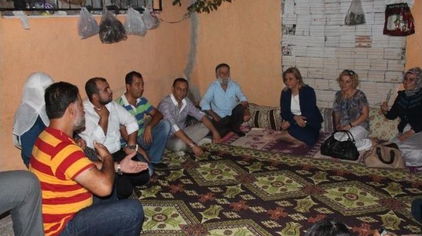 Bayraklı Sokaklarında Ak Parti R&uuml;zgarı