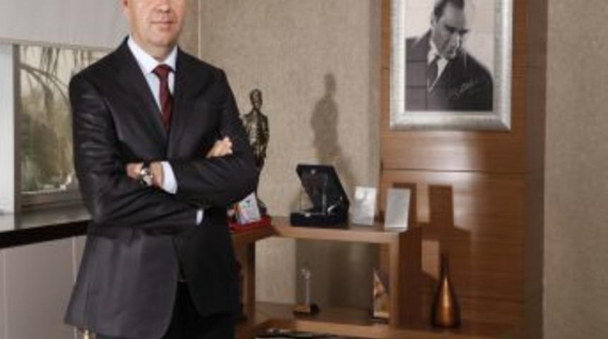 İhracatta Artış S&uuml;r&uuml;yor, Yıllık Rakam 900 Milyon Dolara Yaklaştı