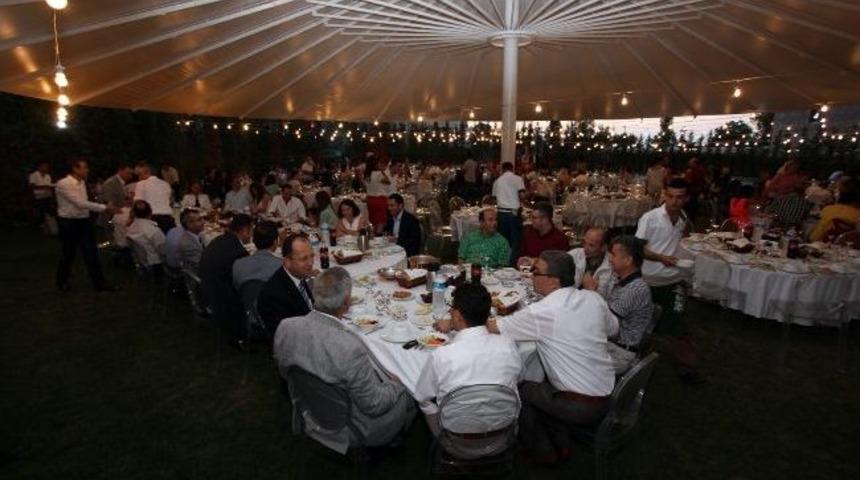 Trabzon &Ouml;zel Karadeniz Hastanesi İftar Yemeği D&uuml;zenledi