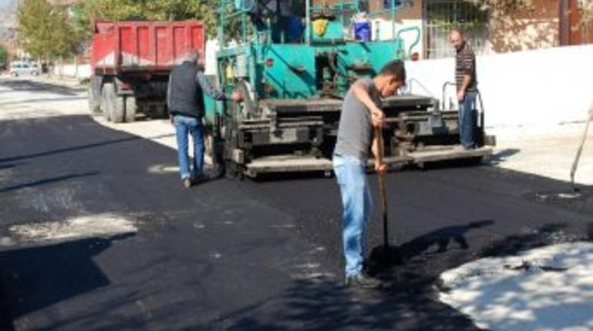 Başkan G&ouml;zen: Bu Yıl 41 Bin Ton Asfalt D&ouml;keceğiz