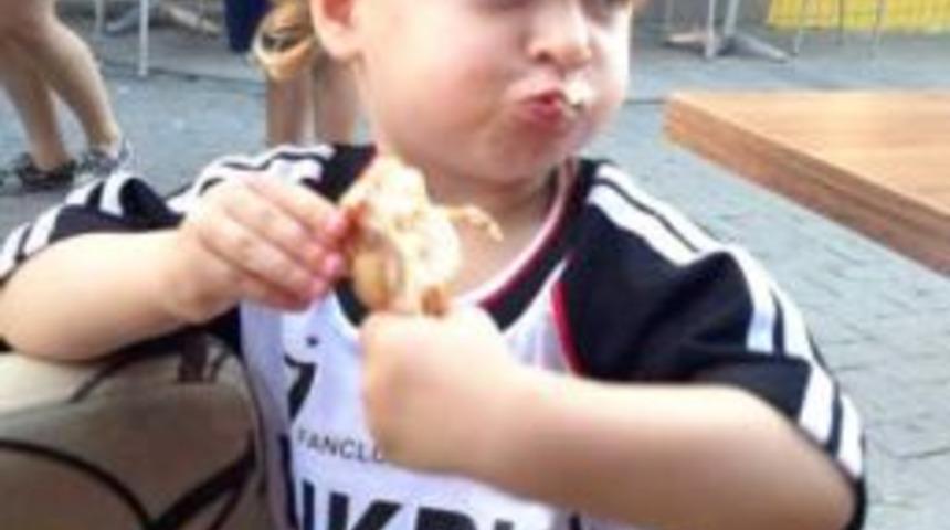 Beşinci Kattan D&uuml;şen Elif Bebek Yaşam M&uuml;cadelesi Veriyor