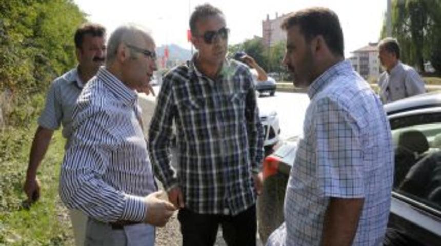 Milletvekili Candan, G&uuml;l&uuml;&ccedil;-Kepez Kara Yolunda Incelemede Bulundu