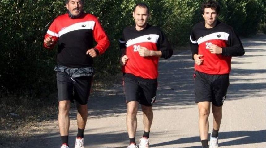 Zara Belediyespor Yeni Sezon Hazırlıklarını S&uuml;rd&uuml;r&uuml;yor