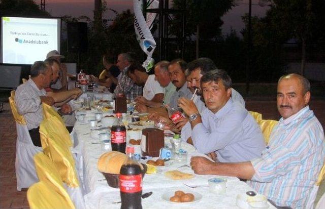 Saruhanlı Anadolubank İftar Yemeği Verdi 1